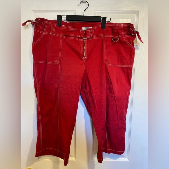 MXM Retro Red&White Carpenter Style Capris Size 24 - Picture 12 of 12